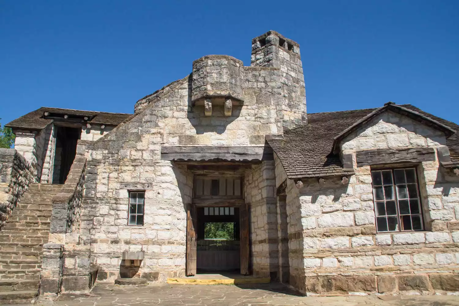 Longhorn Cavern State Park